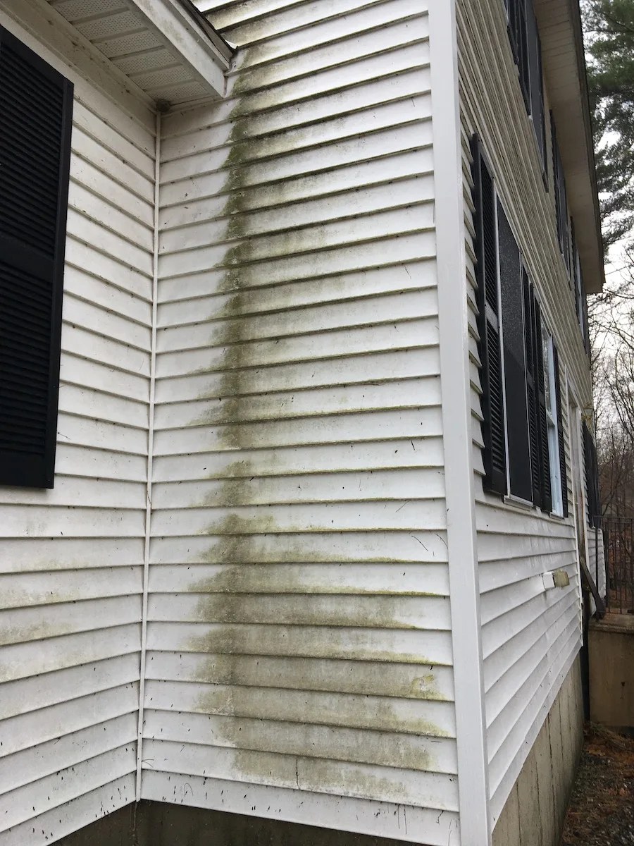 Before Vinyl Siding Power Washing in Worcester County, MA — Pro Pressure Washing